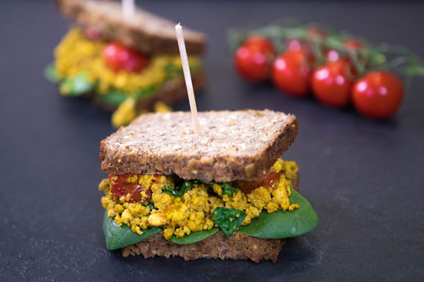 REZEPT: Veganes Tofu-Rührei
